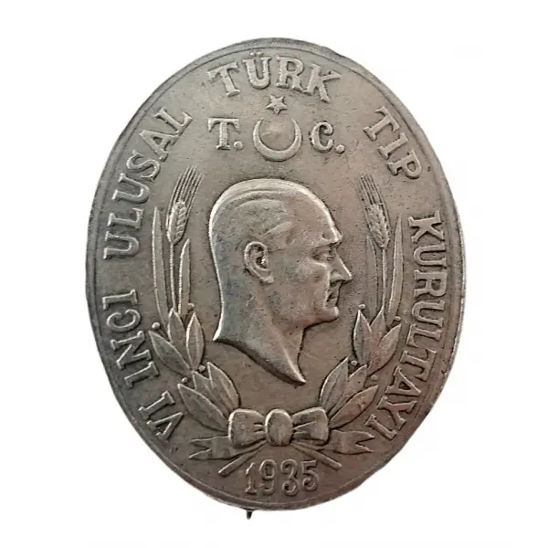 Atatürk kabartmalı gümüş rozet, 6. Ulusal Türk Tıp Kurultayı, 1935, 2x3 cm