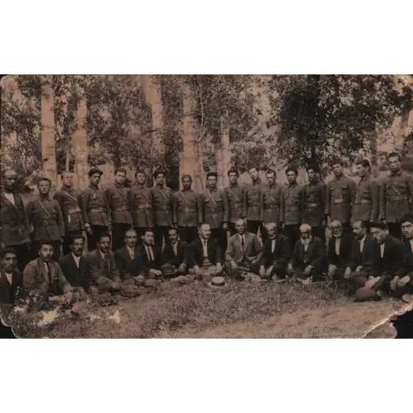 Subayların toplu hatıra fotoğrafı, 9x14 cm