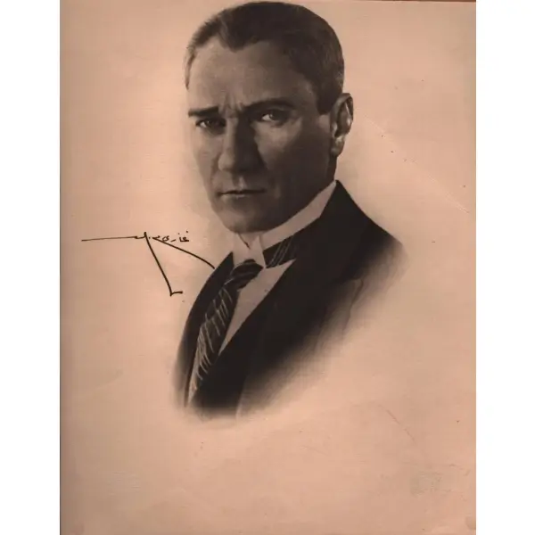 NUTUK (Muhteviyâtına Âid Vesâik), Gazi Mustafa Kemal [Atatürk], Ankara 1927, 303 s., 22x29 cm