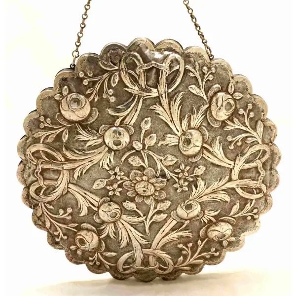 Osmanlı tuğralı, kabartma ve kalem işçilikli floral motiflerle bezeli gümüş ayna, 20x1 cm