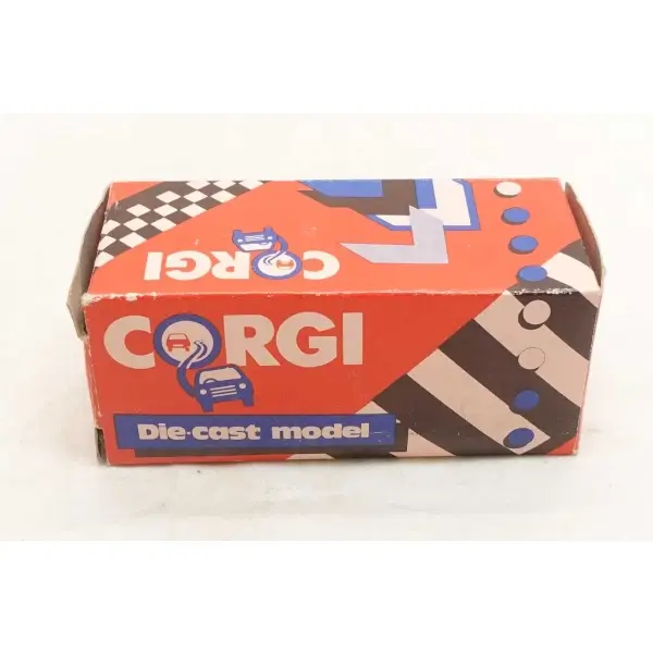 Orijinal kutusunda Britanya malı, Corgi marka Transit Wrecker model oyuncak araba, 8x3 cm