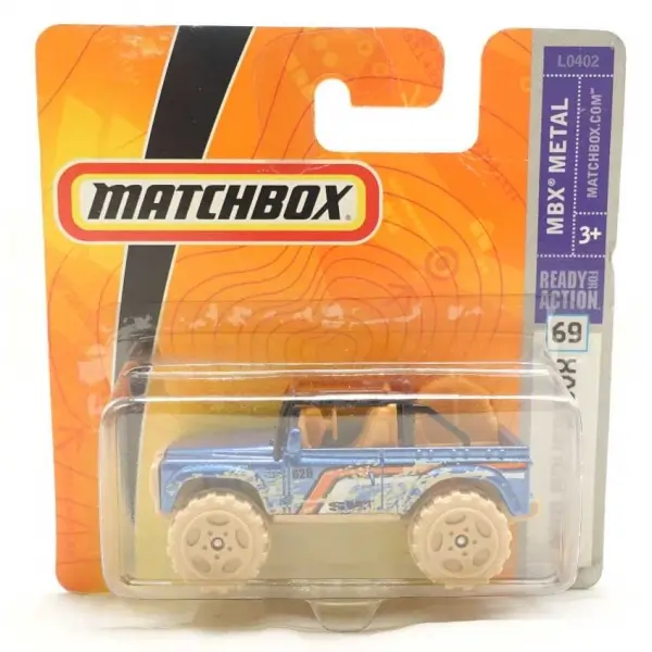 Orijinal kutusunda Matchbox marka, Land Rover SVX model 69 numara oyuncak koleksiyonluk araç, 11x11 cm