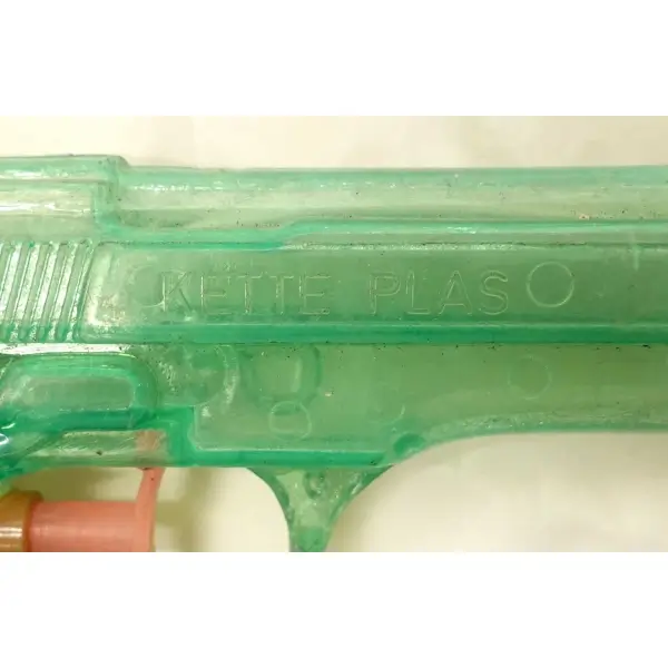 Plastik su tabancası, 15x10 cm