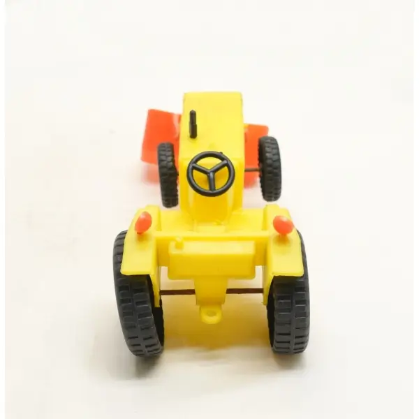 Yerli malı Seval Oyuncakları marka plastik traktör, ´´İSBORA 91´´, 25x9x8 cm