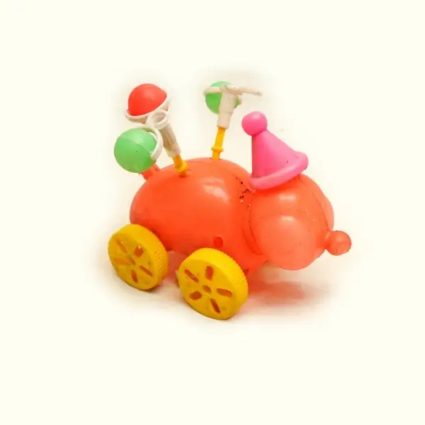 Şişme plastikten mamul, yerli malı böcek formunda tekerlekli oyuncak, 14x12x8 cm