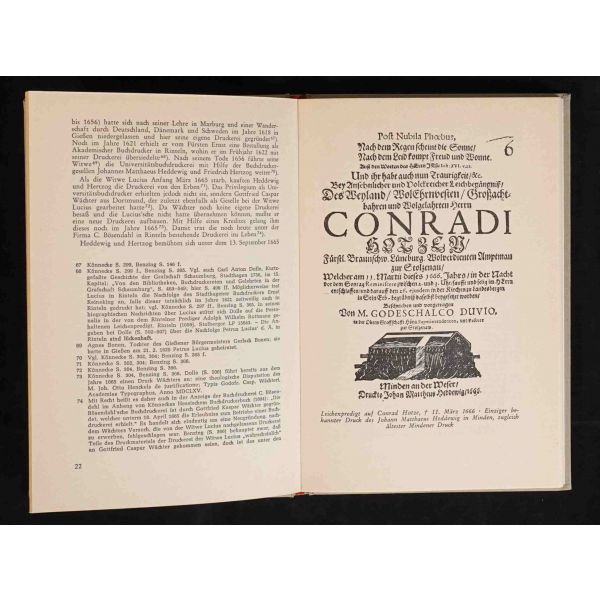 Almanya´nın Minden kasabasında faaliyet gösteren geçmiş zaman yayıncılarına, matbaacılarına ve mücellitlerine dair Almanca kitap: MINDENER BUCHGEWERBE, Johann Karl v. Schroeder, 1966/67, J.C.C. Bruns / Mindener Tageblatt, 80 sayfa, 14x21 cm...