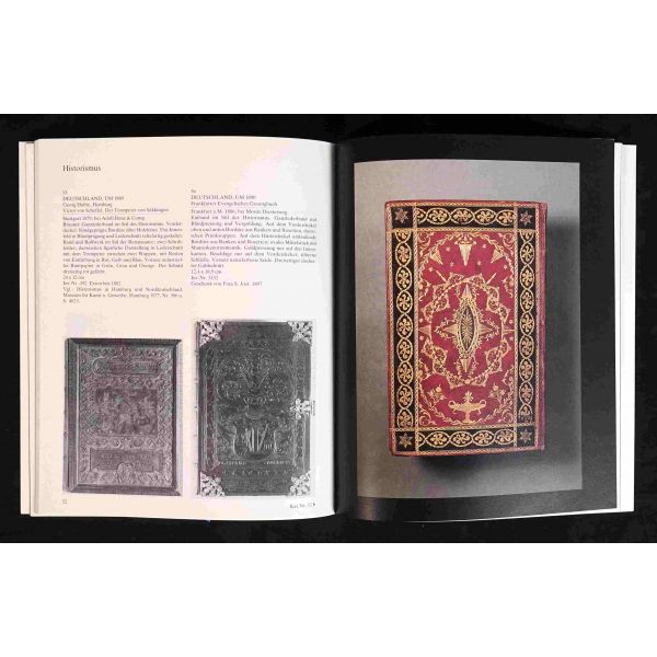 Avrupa cilt sanatının Gotik´ten Art Nouveau´ya uzanan çeşitli örneklerine dair Almanca sergi kataloğu: DAS GESICHT DER BÜCHER, Eva-Maria Hanebutt-Benz, 1987, Museum für Kunsthandwerk Frankfurt am Main, 80 sayfa, 20x24 cm...