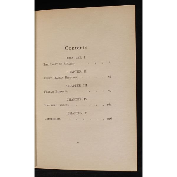 Altın yaldızla süslenmiş ciltlerin tarihine dair, çok sayıda görselle desteklenmiş, İngilizce kitap: THE BINDING OF BOOK (An Essay in the History of Gold-Tooled Bindings), Herbert P. Horne, 1915, 232 sayfa, 14x21 cm...