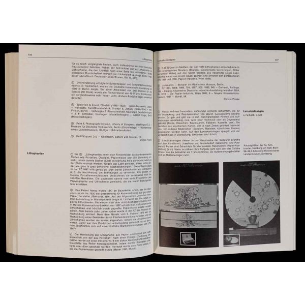 1860 ilâ 1930 yılları arasında lüks kâğıdın üretimi, işlemesi ve kullanımına dair Almanca kitap: DAS ABC DES LUXUSPAPIERS, Christa Pieske, 1983, Museum für Deutsche Volksunde Berlin, 377 sayfa, 17x24 cm...