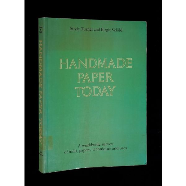 Günümüz teknikleri ve kullanımlarıyla bugünün el yapımı kâğıtçılığına dair İngilizce kitap: HANDMADE PAPER TODAY, Silvie Turner & Birgit Skiöld, 1983, Lund Humphries, London, 280 sayfa, 20x27 cm...