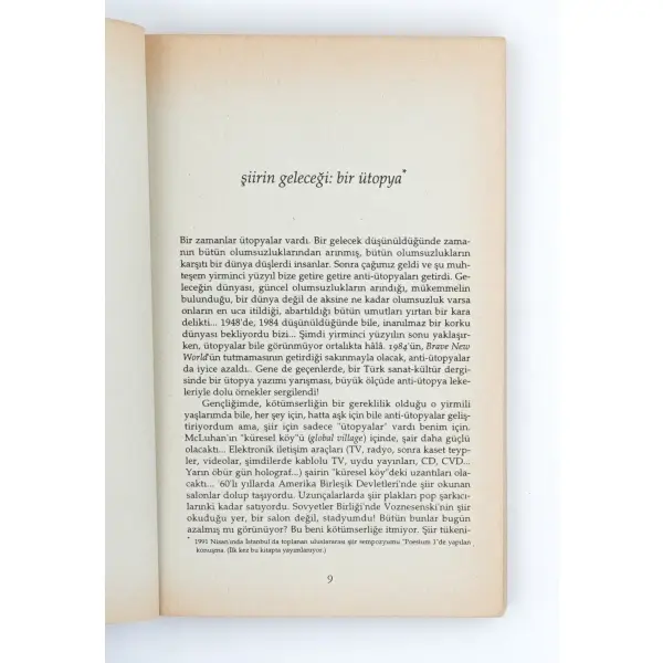 YAZIYLA YAŞAMAK, Güven Turan, 1996, Yapı Kredi Yayınları, 212 sayfa, 13x21 cm…