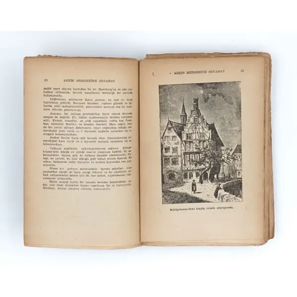 ARZIN MERKEZİNE SEYAHAT, Jules Verne, tercüme eden: Ferid Namık Hansoy, 1950, İnkılâp Kitabevi, 264 sayfa, 13x20 cm...
