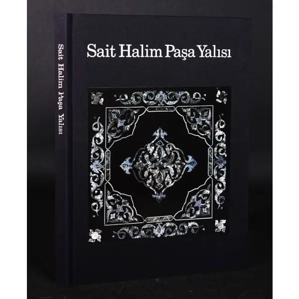 SAİT HALİM PAŞA YALISI, Prof. Feridun Akozan, İstanbul, Türkiye Kalkınma Bankası A.Ş., 160 sayfa, 25x33 cm...