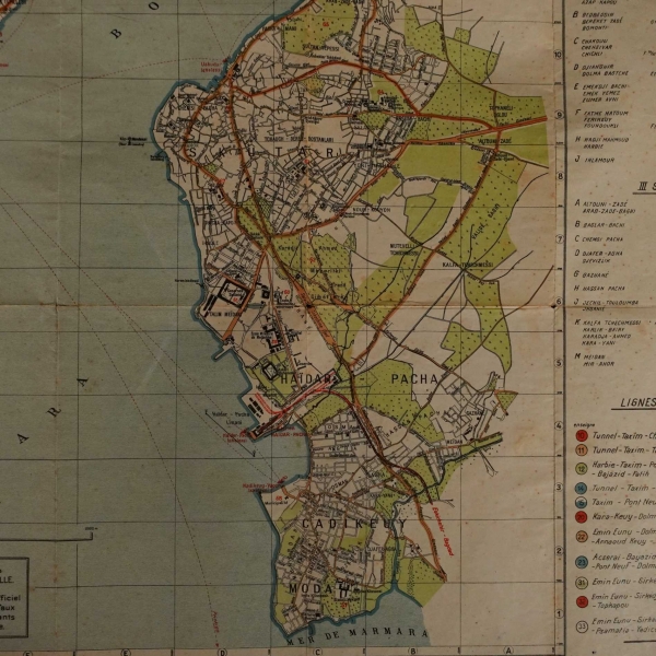 İstanbul (Tarihi yarımada) Beyoğlu, Galata Üsküdar ve kısmen Kadıköy´ün son derece kapsamlı şekilde hazırlanmış, 1922 tarihli Fransızca İstanbul haritası, 