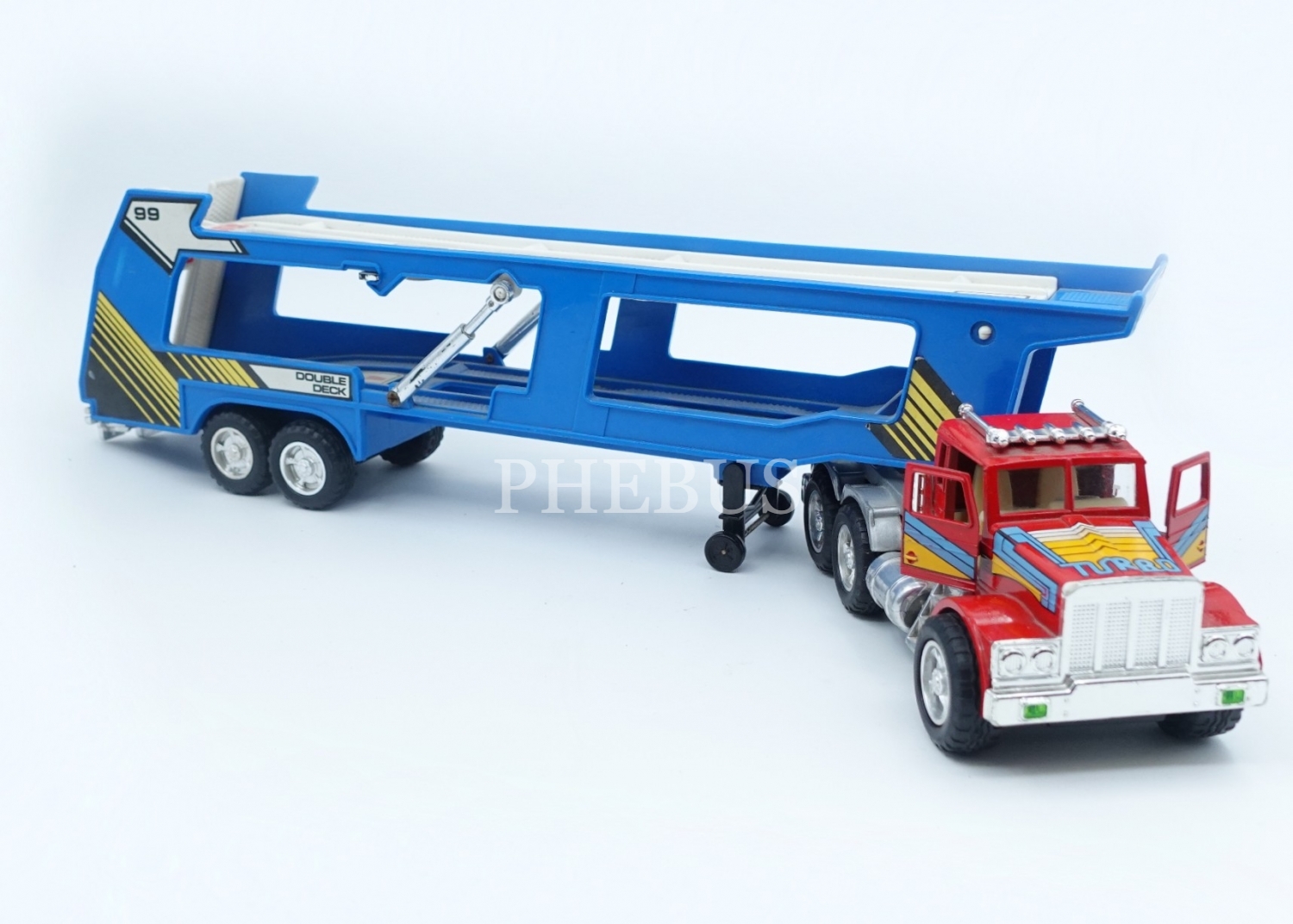 Çin malı metal ve plastik karışımı kamyon, 16x7x6 cm...