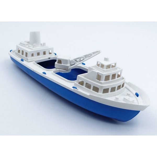 İş gemisi, plastik, 30x10x8 cm...