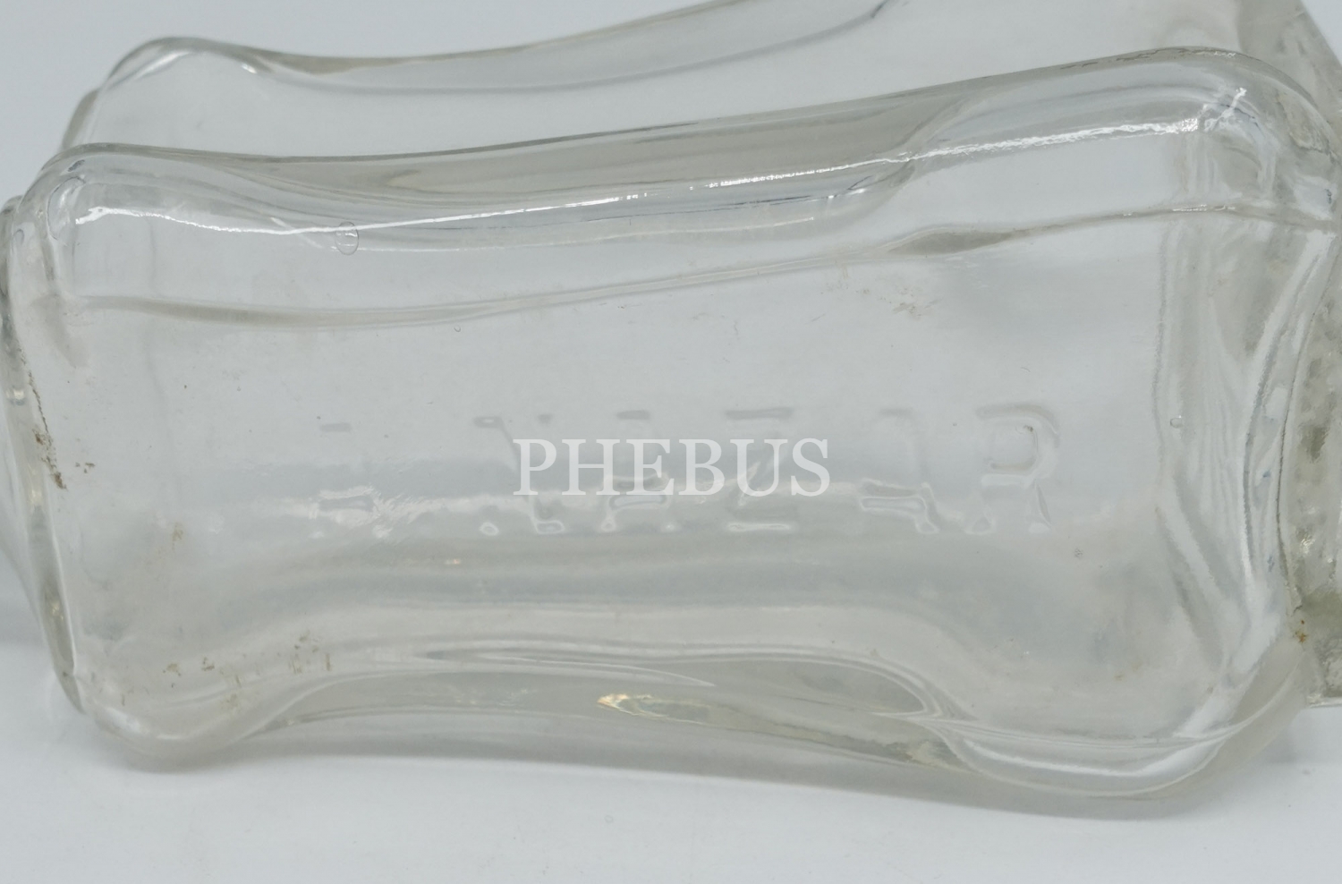 A.Nazar kabartmalı kolonya şişesi, 16x7 cm...