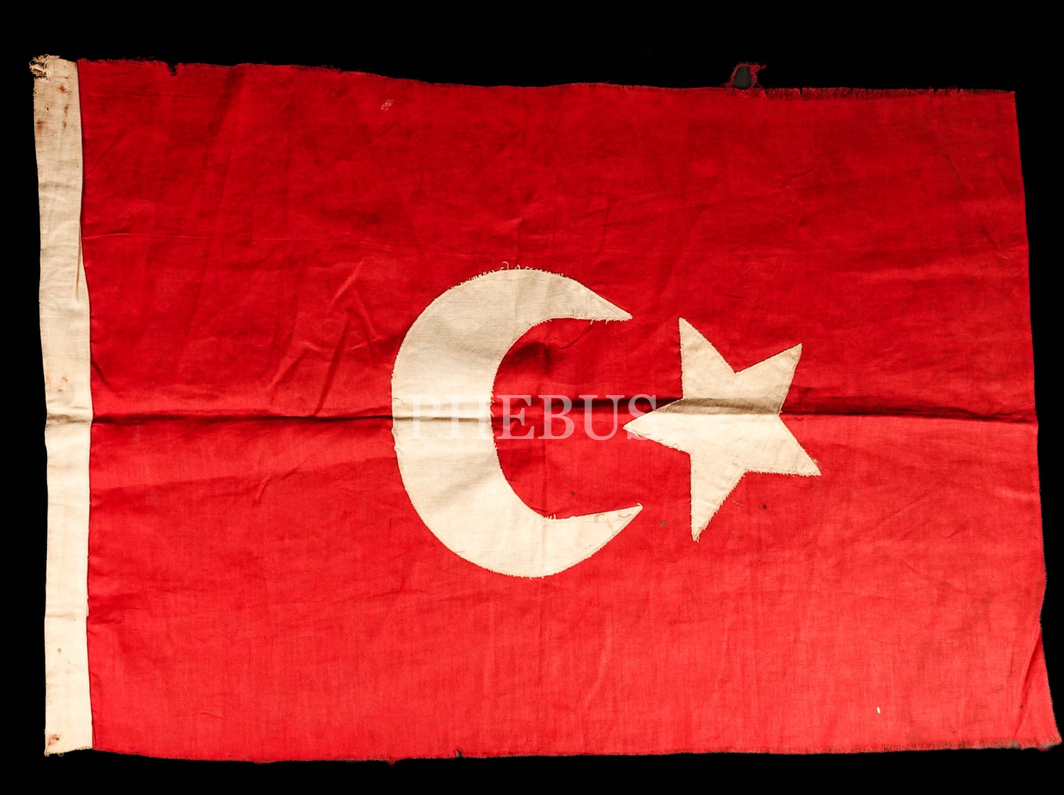 Erken Cumhuriyet döneminden el yapımı Türk bayrağı, 78x52 cm...