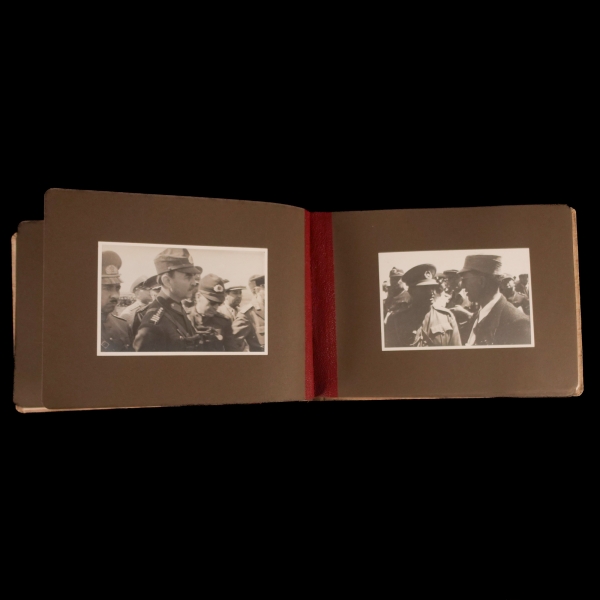 17-20 Ağustos 1937 tarihleri arasında düzenlenen Trakya Manevraları´nda çekilmiş 148 adet fotoğraf içeren, 