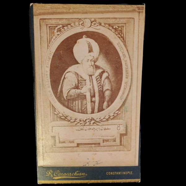 Karakaşyan Fotoğrafhanesi tarafından yayımlanan padişahlar serisinden, CDV (kartvizit) boy Sultan İkinci Bayezid portresi, R. Caracachian, Constantinople, 6,5x11 cm...