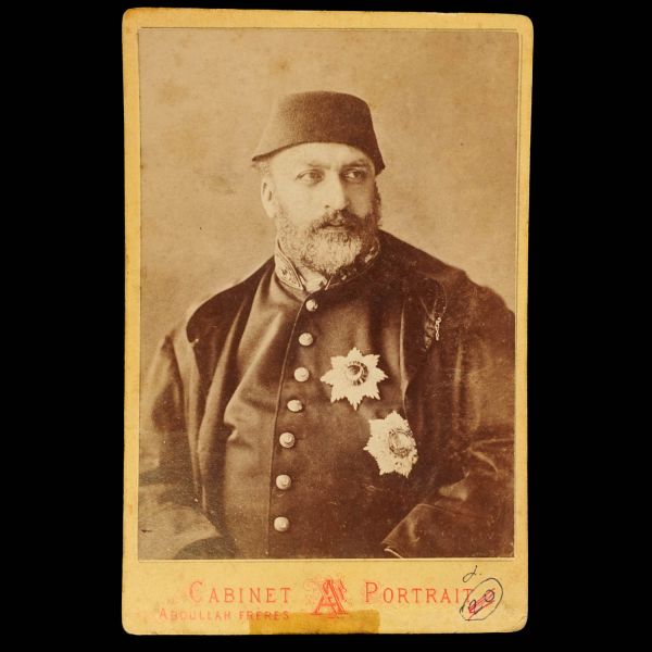 Sultan Abdülaziz´in kabin boy fotoğrafı, Abdullah Freres, Constantinople, 11x17 cm...