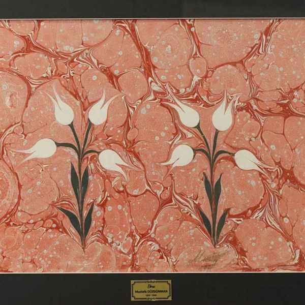 Mustafa Düzgünman´dan 1977 tarihinde imzalı çift çiçekli ebru, 65x50 cm...