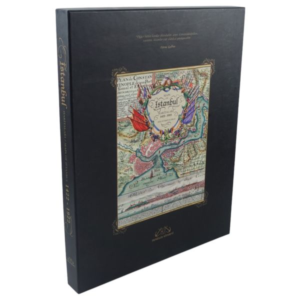 MAPS OF ISTANBUL / İSTANBUL HARİTALARI (1422-1922), Ayşe Yetişkin Kubilay, 2010, Denizler Kitabevi, 255 sayfa, 31x41 cm...