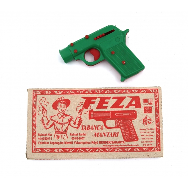 Türk malı, Azim Pls marka plastik oyuncak mantar tabancası ve Feza tabanca mantarı, 8x10 cm