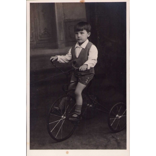 Erken dönem bisikletli çocuk, Hamza Rüstem Fotoğrafhanesi, İzmir