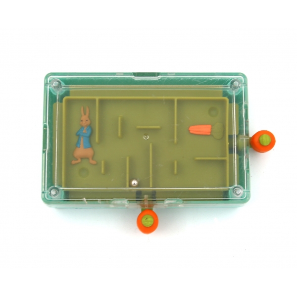 Plastik labirent oyunu, 6x3x10 cm