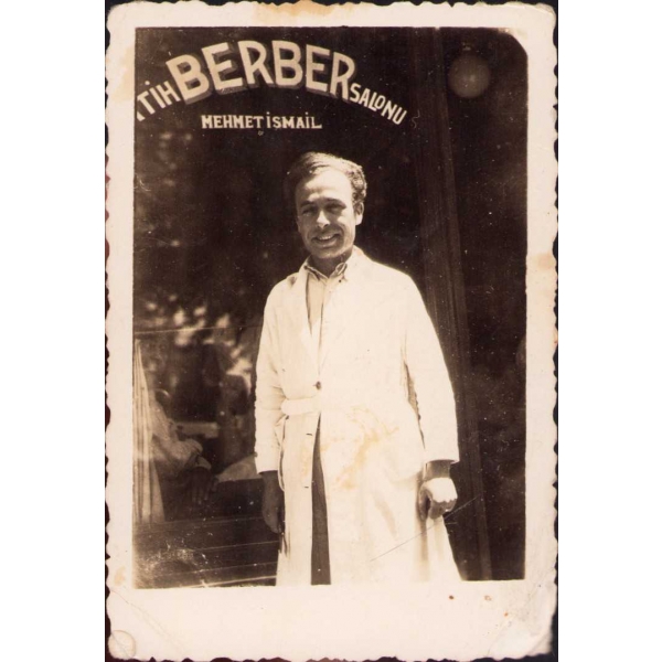 Fatih Berber Salonu Mehmet İsmail, bir kenar kırık, 5x8 cm