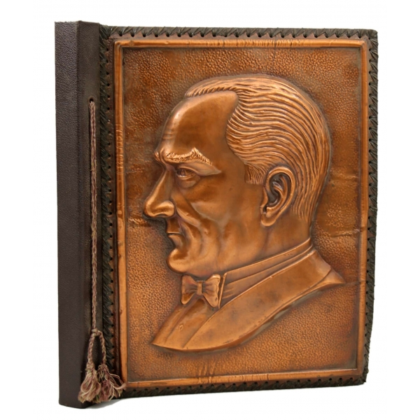 Kabartma Atatürk görselli fotoğraf albümü, kullanılmamış, 29x34 cm