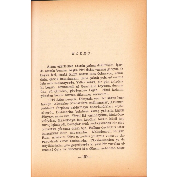 Necati Cumalı'dan İmzalı ve İthaflı Makedonya 1900, İlk Baskı, Altın Kitaplar Yayınevi, 1976, 242 sayfa
