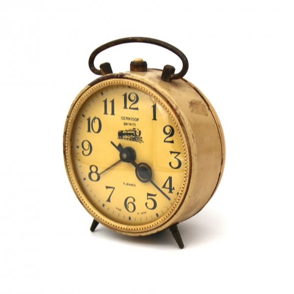 Sovyet malı Serkisof ''Garanti'' kurmalı saat, 11x5 cm, çalışır durumda değildir