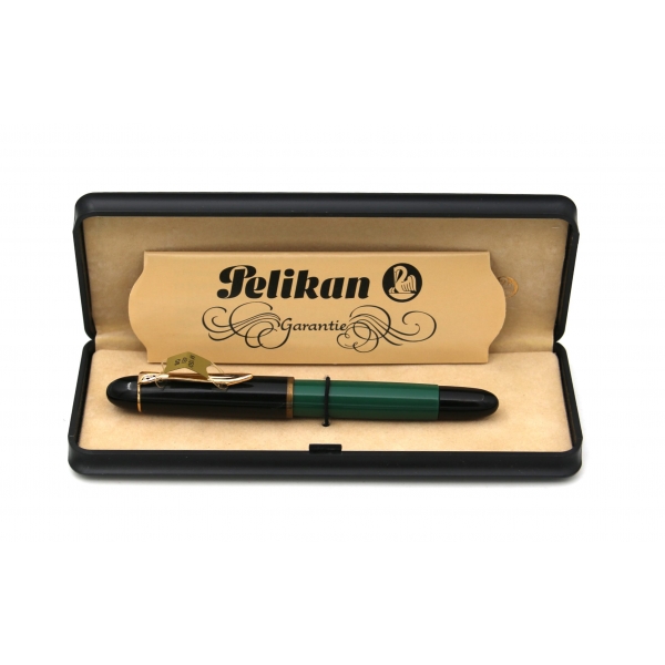 Pelikan marka kutusunda EF uçlu dolma kalem, 12 cm