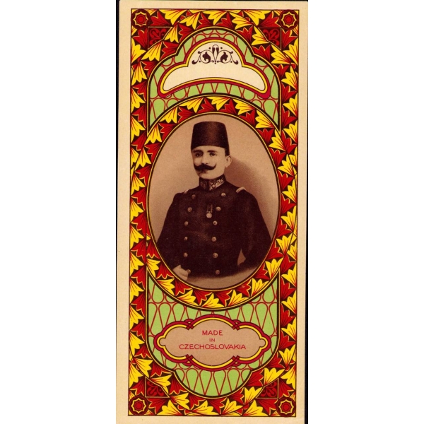 Enver Paşa görselli fes etiketi, Çekoslovakya yapımı, 11x25 cm, alt köşesi kıvrık haliyle