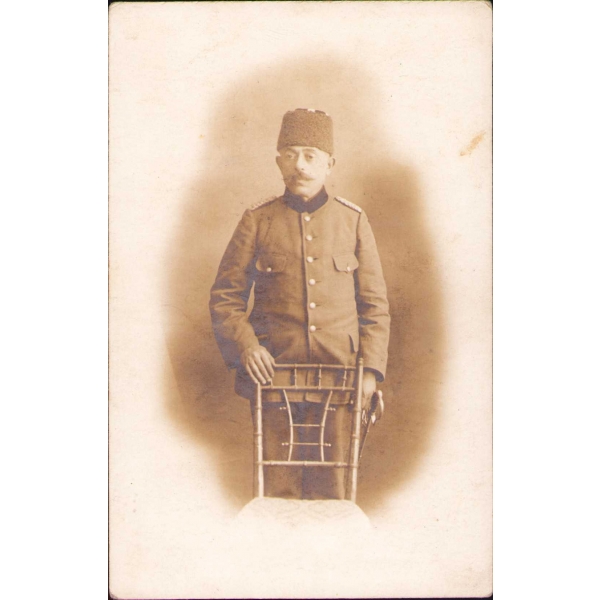 Binbaşı Emin, Resne Fotoğrafhanesi, arkası Osmanlıca ithaflı, 1926 tarihli, 9x14 cm