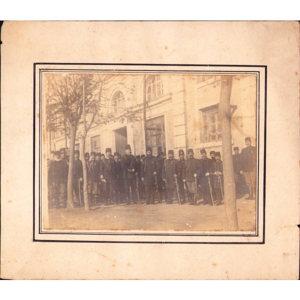 Osmalı Paşaları ve Subayları Hâtıra Fotoğrafı, haliyle, 18x14 cm