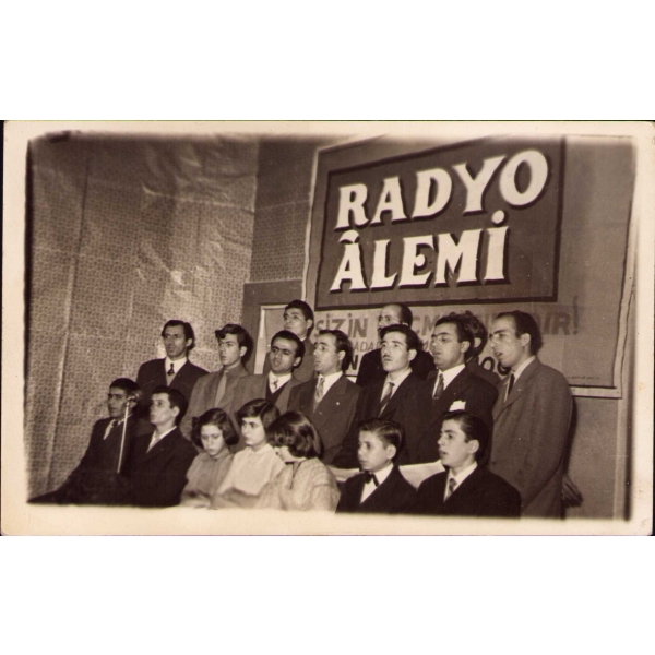 Radyo Âlemi programından fasıl fotoğrafı, 1954 tarihli