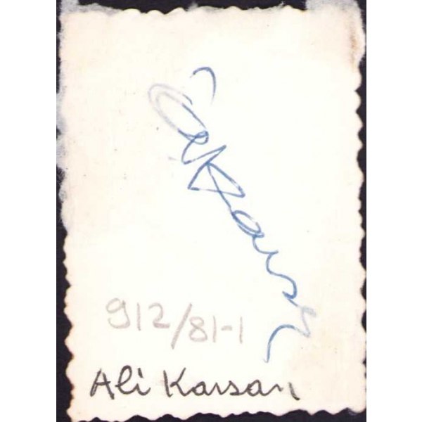 Ressam Ali Karsan ve Eşi İvon Karsan'ın İmzalı Vesikalık Fotoğrafları, her biri 4x6 cm