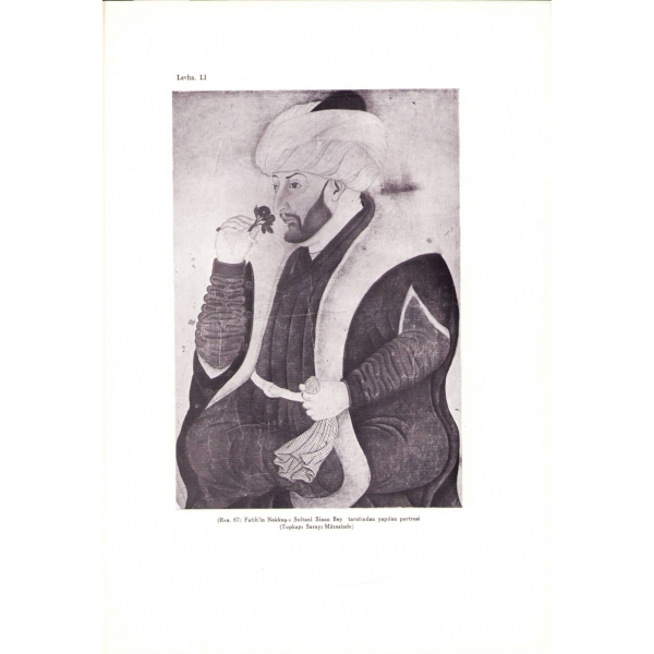 Topkapı Sarayında Fatih Sultan Mehmet'e Ait Eserler, Tahsin Öz, Türk Tarih Kurumu Basımevi, Ankara 1953, 38 sayfa metin, 24x34 cm, kapağı yıpranmış haliyle