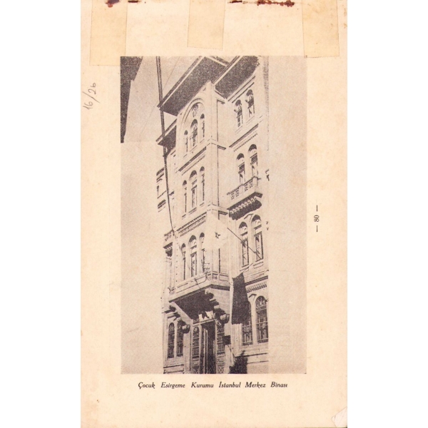 Türkiye Çocuk Esirgeme Kurumu İstanbul Merkezi 1935-36 Yılı Umumî Raporu, Resimli Ay Basımevi, İstanbul 1937, 80 s., 15x23 cm, kapağı yıpranmış haliyle