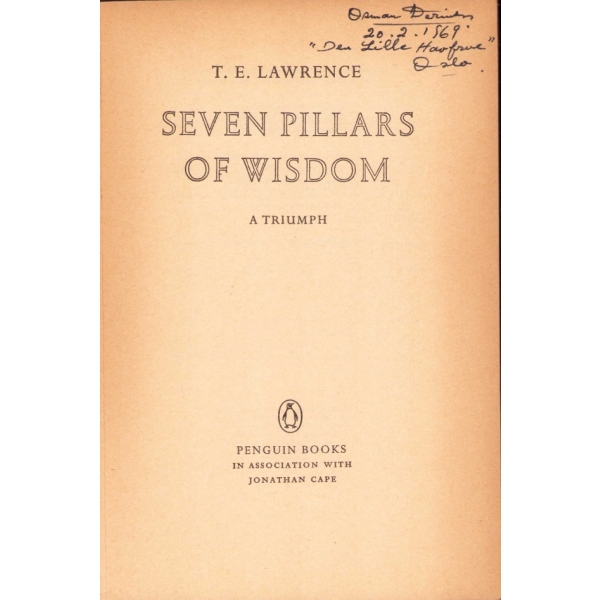 İngilizce Seven Pillars of Wisdom, Thomas Edward Lawrence (Lawrence of Arabia), Penguin Modern Classics, 700 s., 13x19 cm, kapağı hafif yıpranmış haliyle