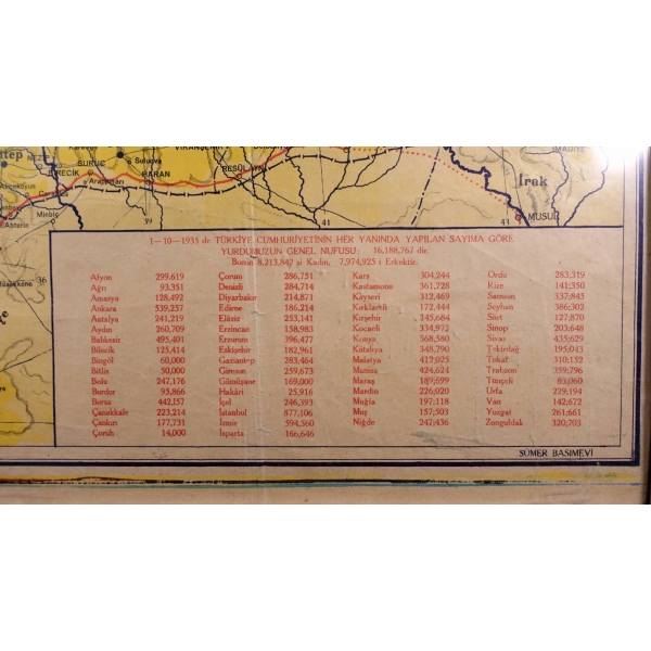 1938 yılına ait Mustafa Kemal Atatürk görselli Yeni Türkiye Cumhuriyeti Haritası, Sümer Basımevi, çerçeve: 70x95 cm