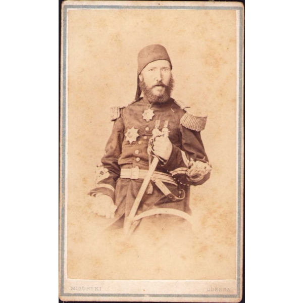Kılıçlı madalyalı Osmanlı paşa fotoğrafı, 6x10 cm