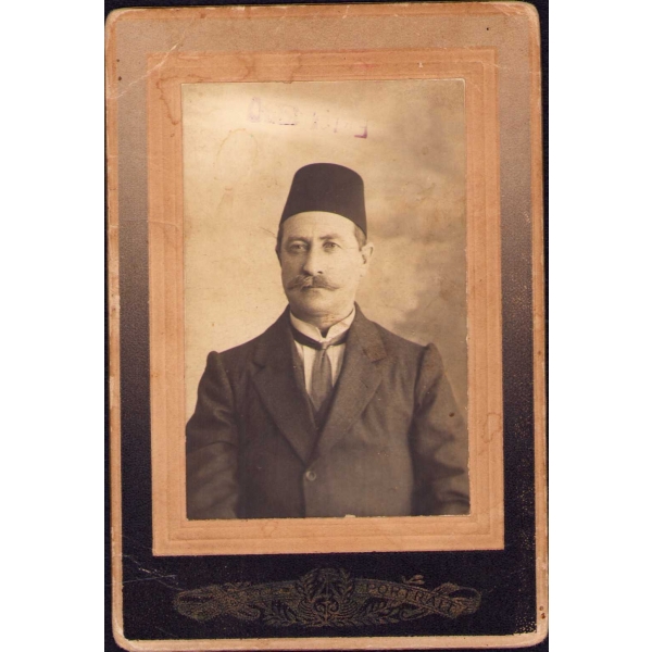 Bir Osmanlı beyefendisinin kabin fotoğrafı, 9x13 cm