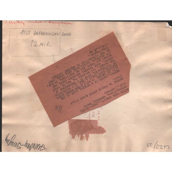 Şehir tarihi: 1928 İzmir depreminden sonra genel görünüm, 19x25 cm