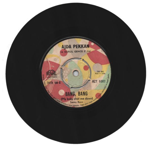 AJDA PEKKAN ve Durul Gence 5´lisi (Söz: Fecri Ebcioğlu) - İki Yabancı (Frank Sinatra - Strangers In The Night) / Bang Bang (My Baby Shoot Me Down: Kill Bill fiminden de tanıdığımız muhteşem eser)