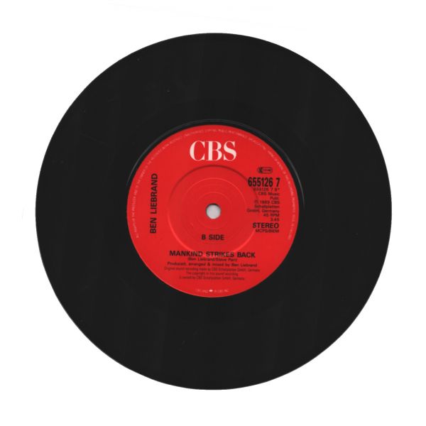 WAR OF THE WORLDS: JEFF WAYNE / BEN LIEBRAND - Mankind Strikes Back / The Eve Of The War (Liebrand Remix) 32.GÜN Haber Programından Aşina Olduğumuz Muhteşem Eser